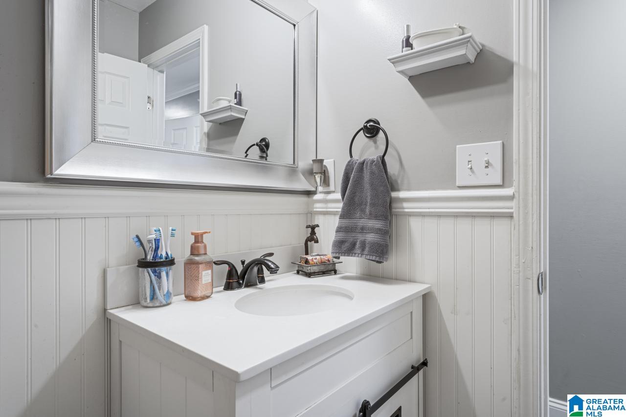 1220 Hicks Road Oneonta, AL 35121 - Photo 32 of 47 Gallery Image 32
