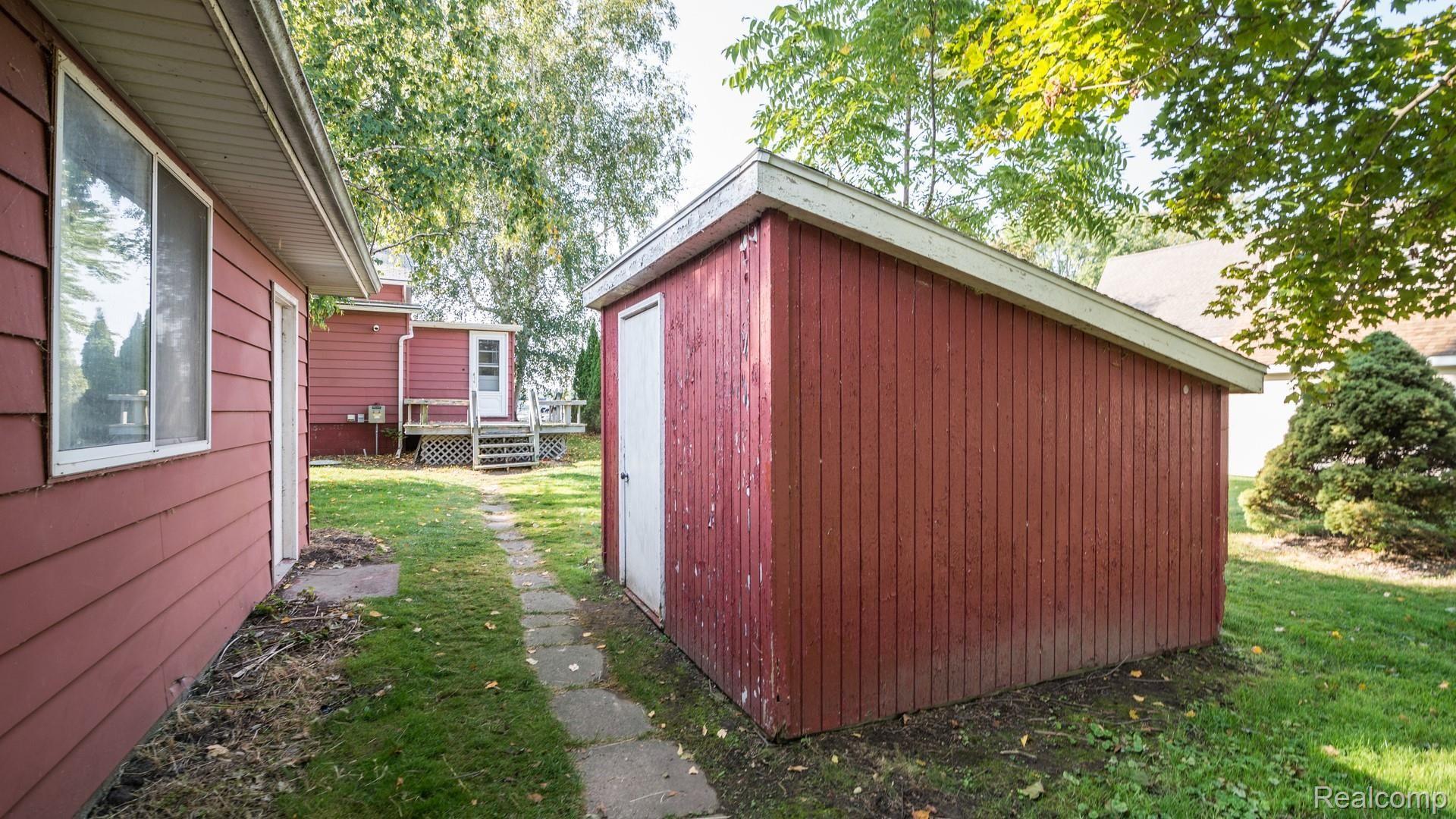 735 Glazier Road Chelsea, MI 48118 - Photo 27 of 35 Shed.jpg