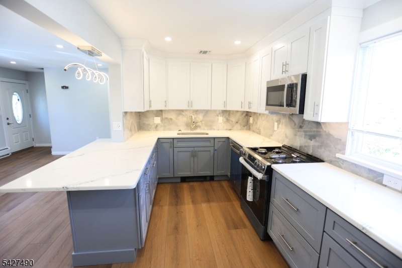 210 Walnut Street, Unit R Garwood, NJ 07027 - Photo 4 of 20
