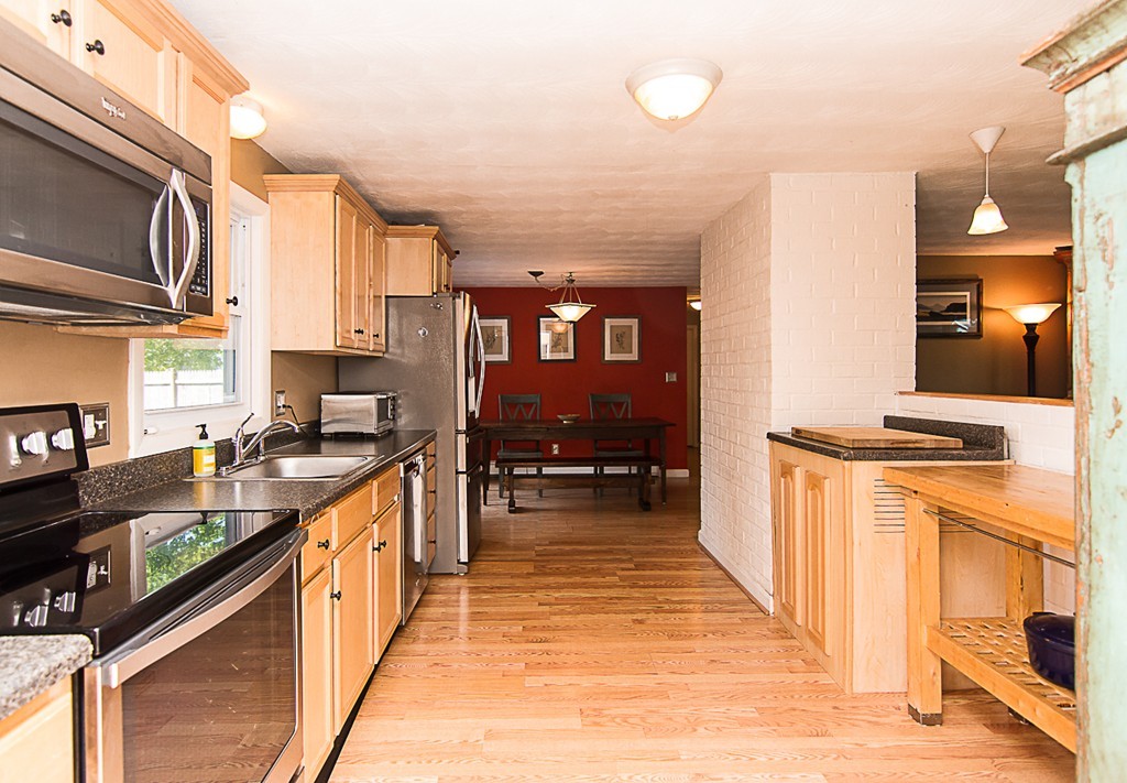 1 Mayflower Road Framingham, MA 01701 - Photo 8 of 27 Gallery Image 8