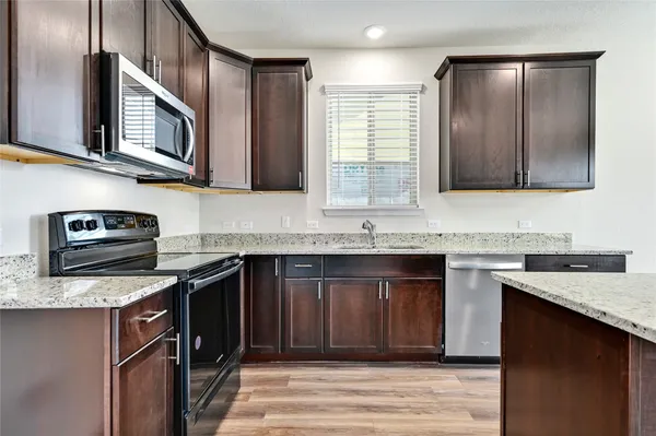 $1,895 | 132 Janice Road, Taylor, TX 76574