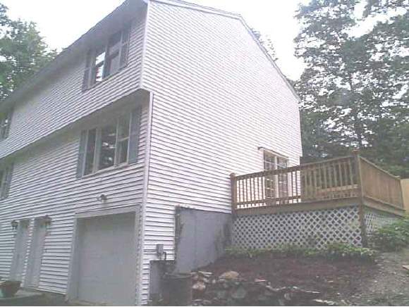 23 B Robinson Road Hudson, NH 03051 - Photo 1 of 5