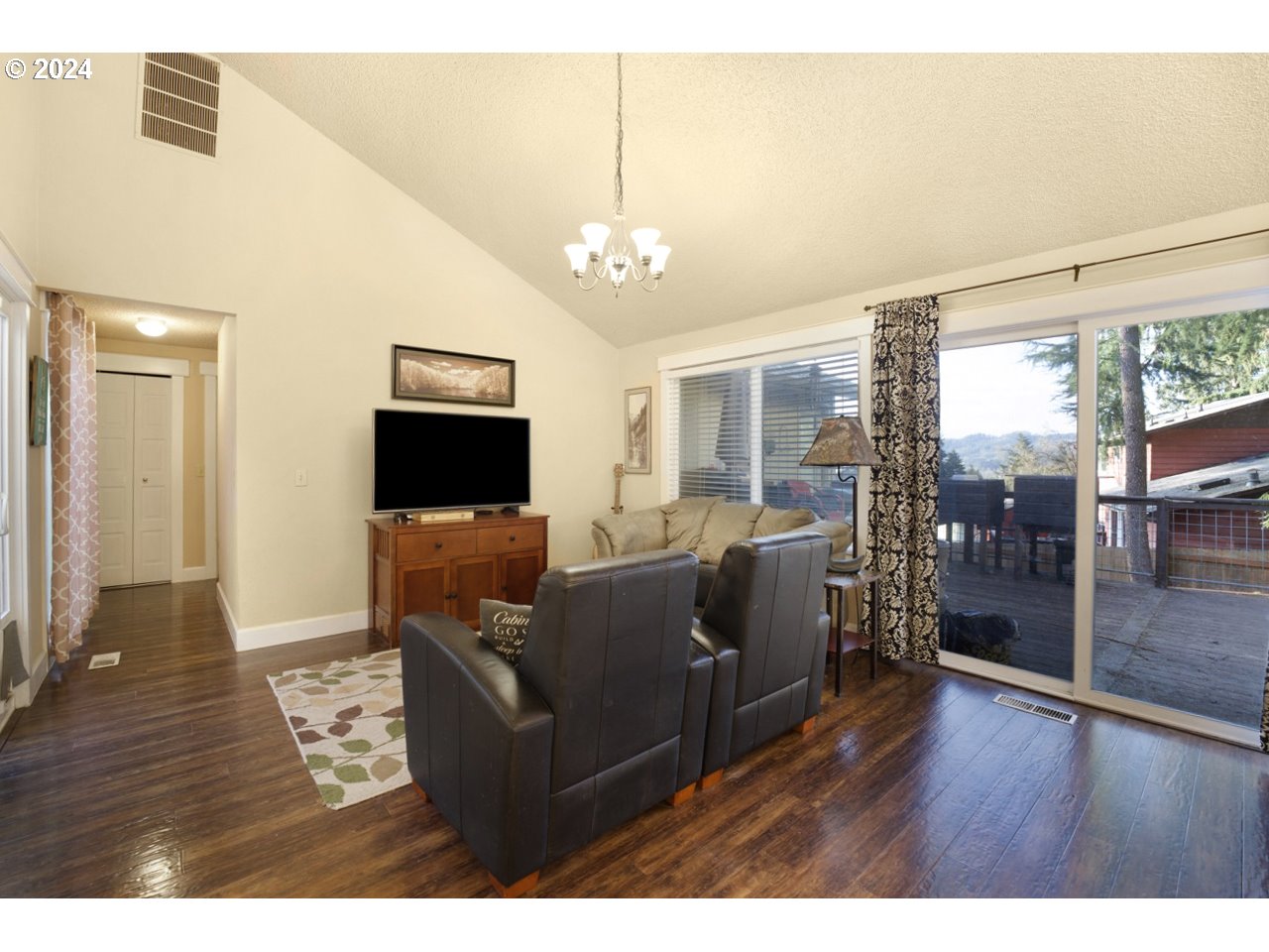 6966 Jessica Drive Springfield, OR 97478 - Photo 8 of 18 Gallery Image 8