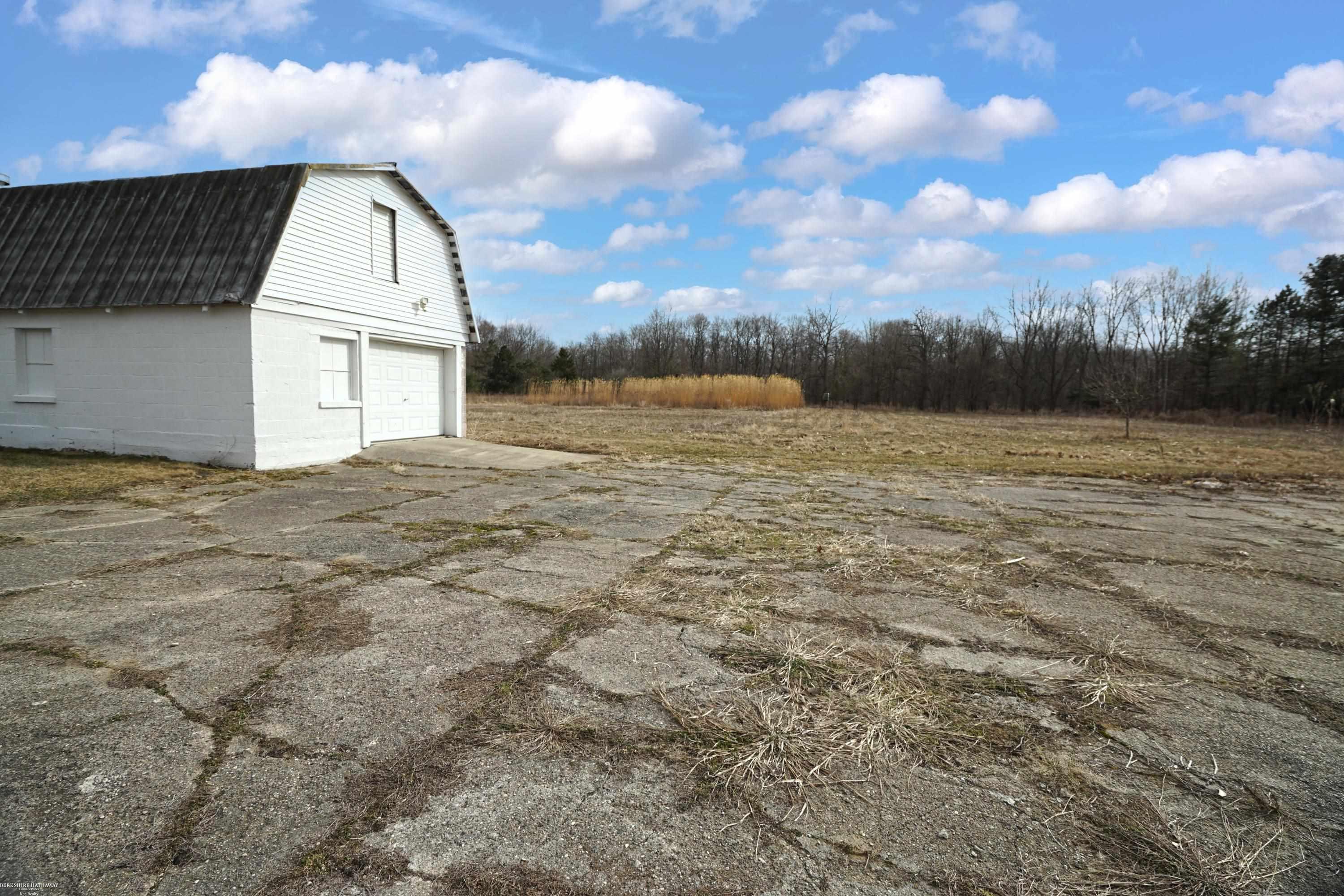 14877 Terry Road Allenton, MI 48002 - Photo 49 of 66 50168612-82dc483e-0ca0-4a2f-ba66-f5416cf59446.JPG