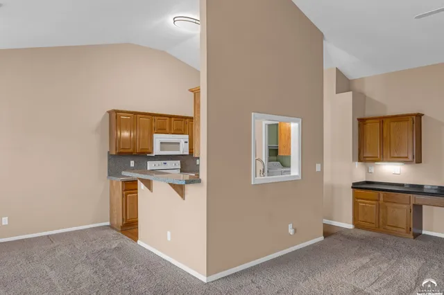 $325,000 | 528 Durham Court, Lawrence, KS 66049