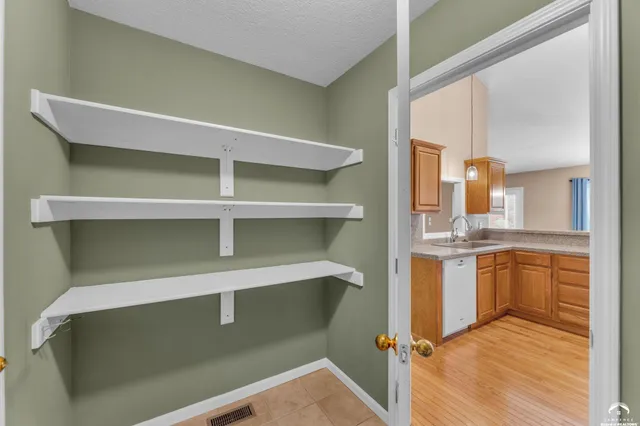 $325,000 | 528 Durham Court, Lawrence, KS 66049