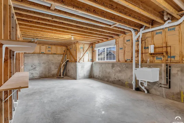 $325,000 | 528 Durham Court, Lawrence, KS 66049