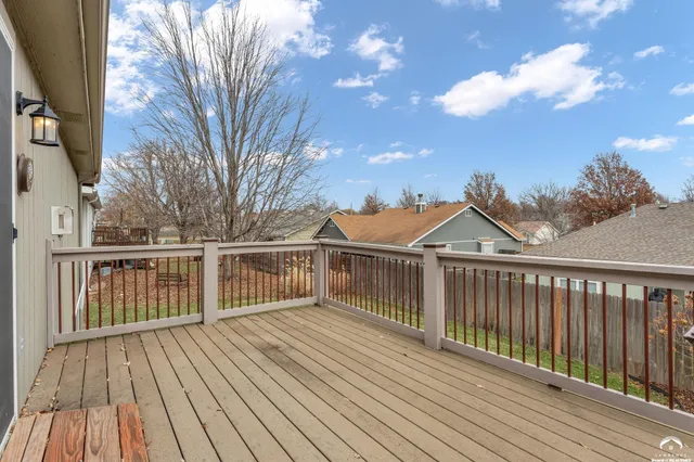 $325,000 | 528 Durham Court, Lawrence, KS 66049