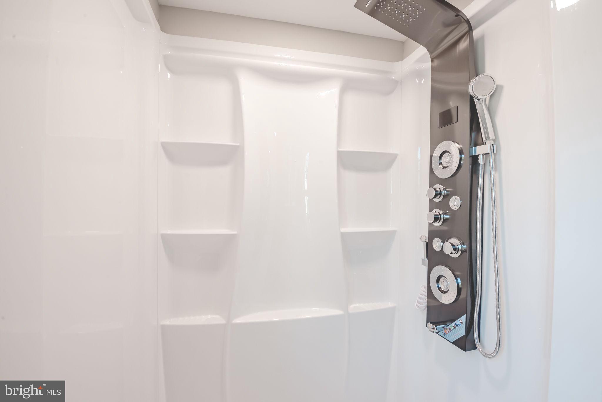 319 Union Street Milton, DE 19968 - Photo 48 of 61 a bathroom with a bathtub