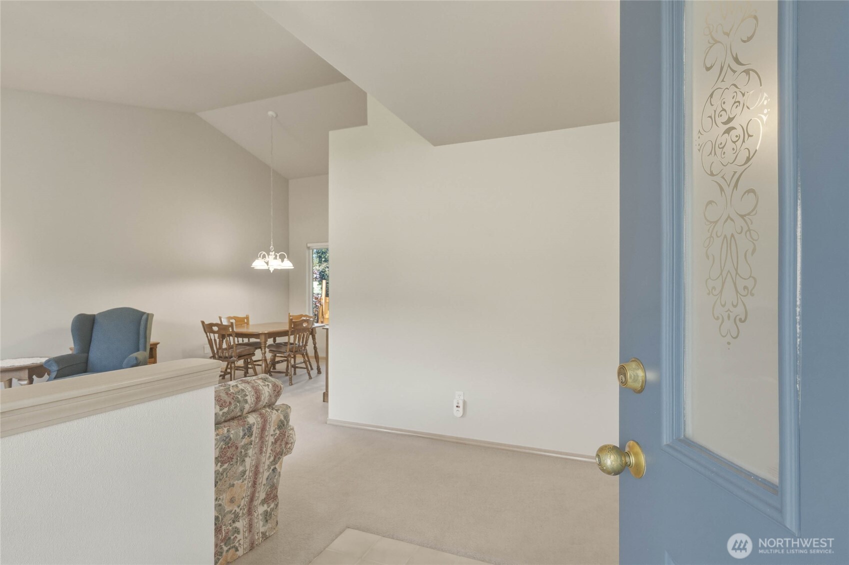 1720 Rainier Street Wenatchee, WA 98801 - Photo 6 of 32