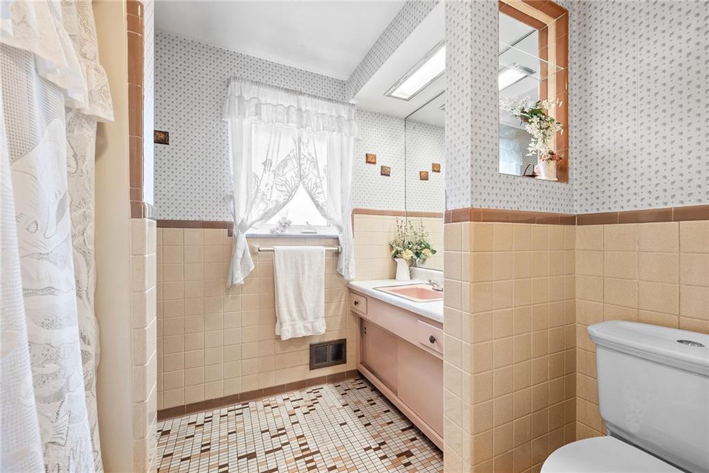 10451 Primrose Drive Irwin, PA 15642 - Photo 21 of 47