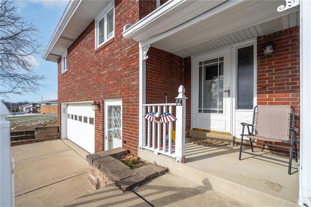 10451 Primrose Drive Irwin, PA 15642 - Photo 4 of 47