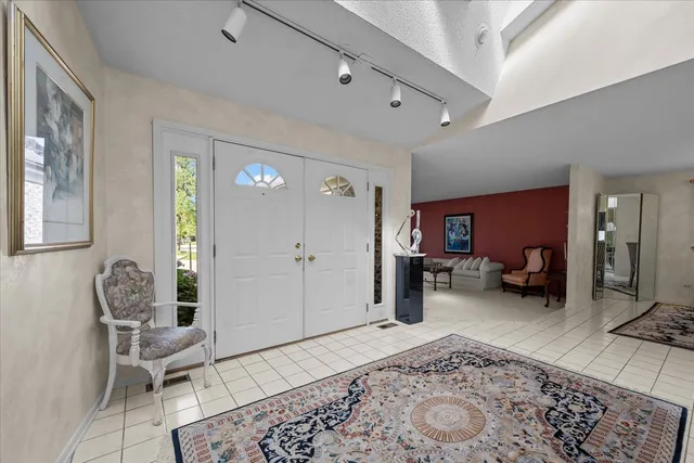 $500,000 | 320 Buckthorn Circle, Northbrook, IL 60062