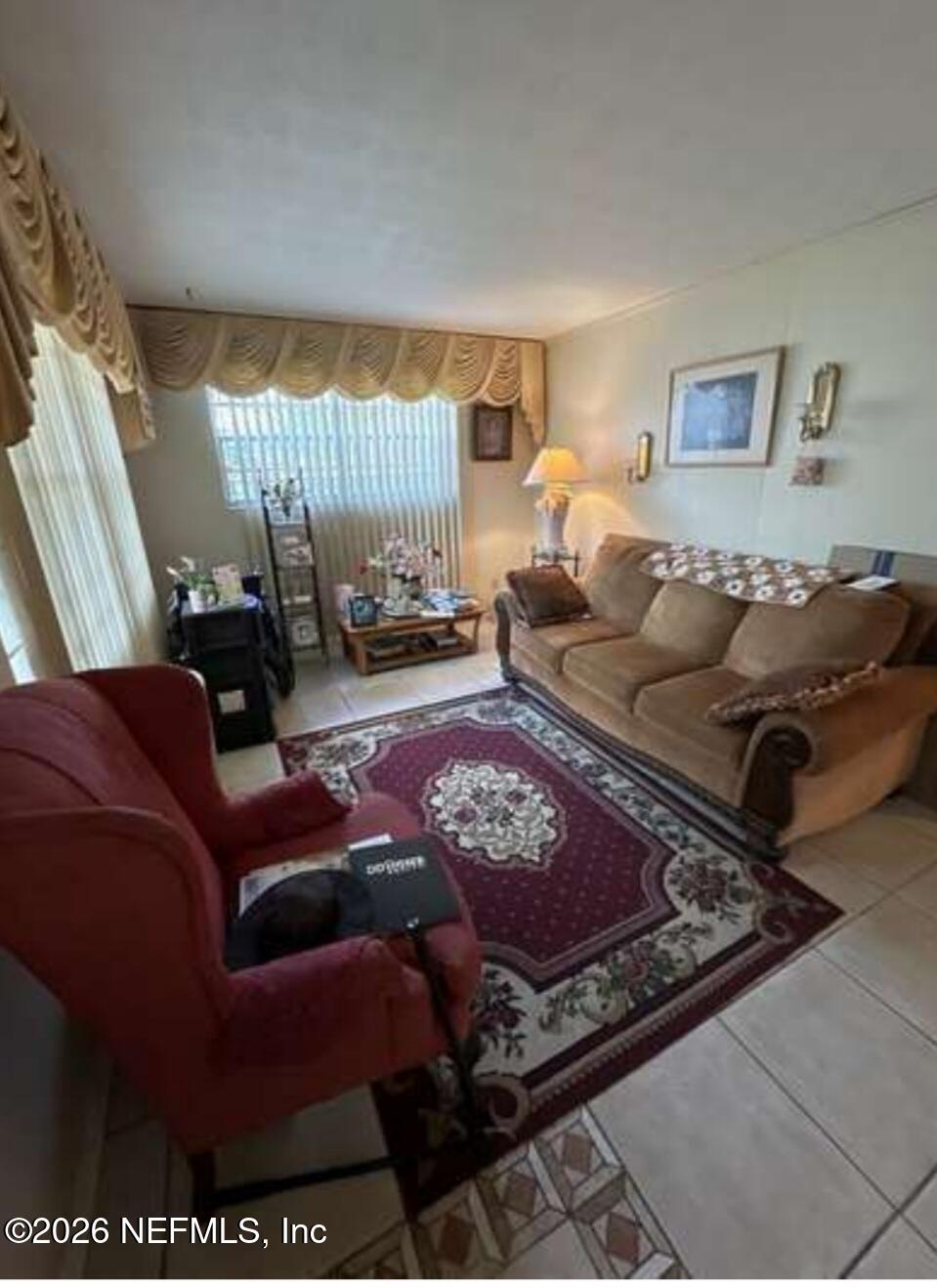 10411 Tulsa Road Jacksonville, FL 32218 - Photo 4 of 13 Living Rm
