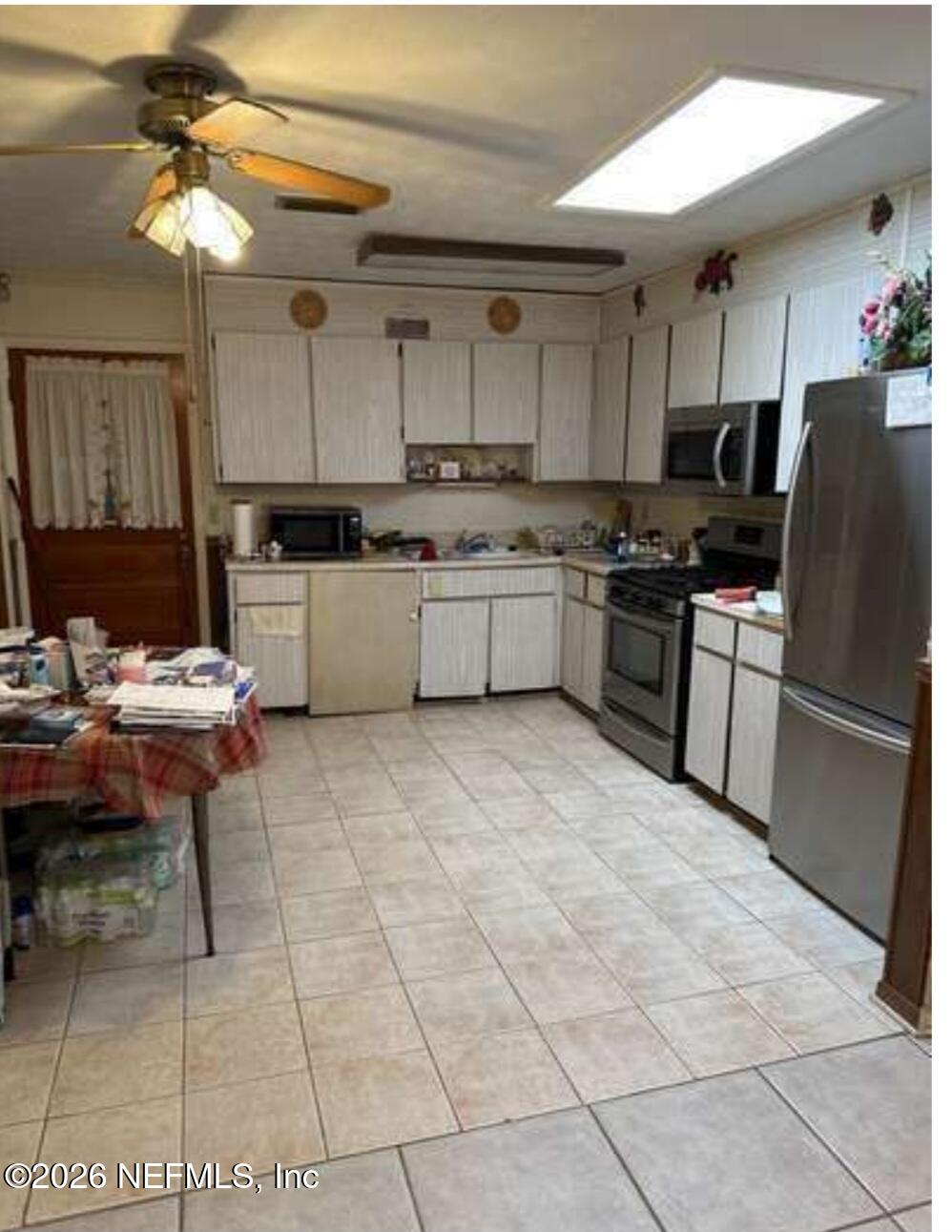 10411 Tulsa Road Jacksonville, FL 32218 - Photo 5 of 13 Kitchen