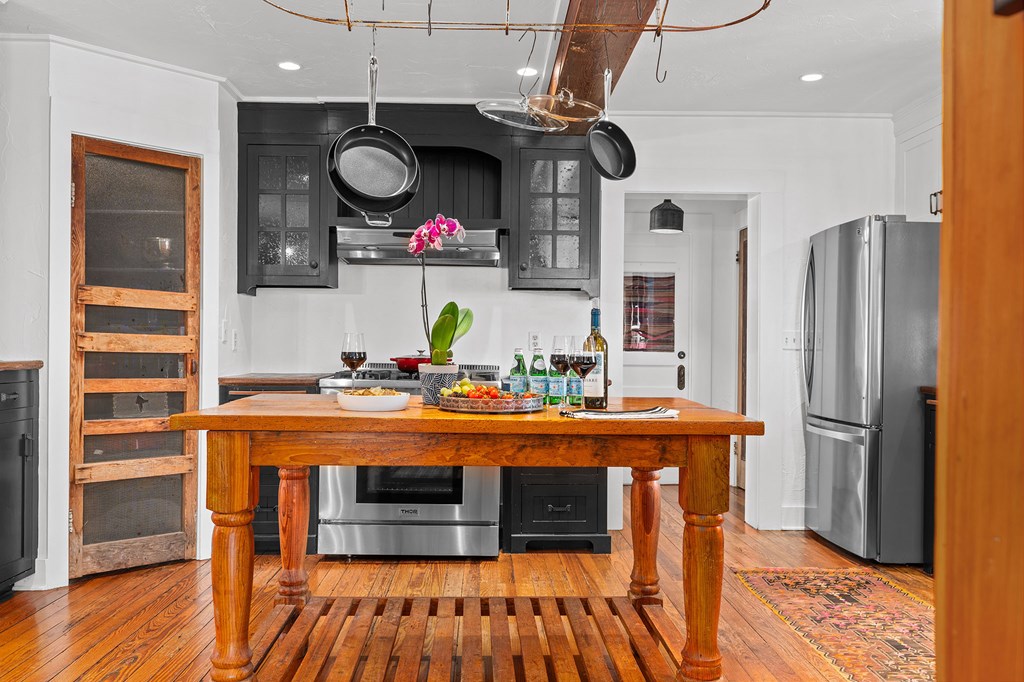 271 Smokehouse Road Fredericksburg, TX 78624 - Photo 18 of 100