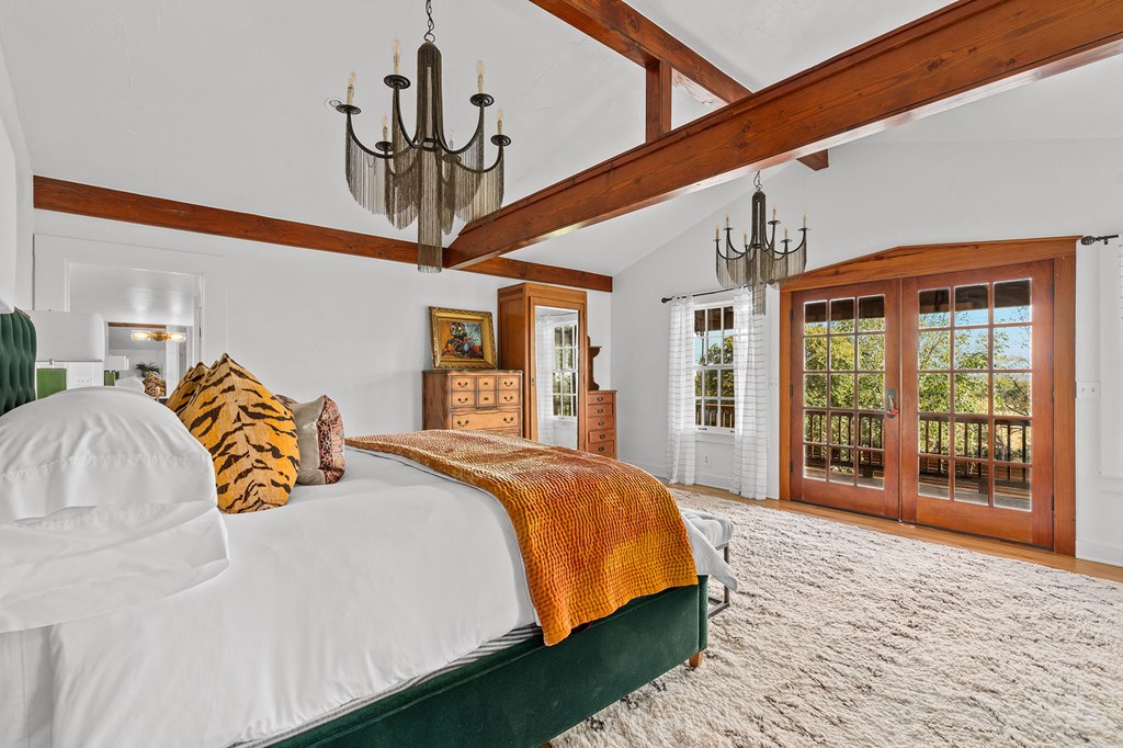 271 Smokehouse Road Fredericksburg, TX 78624 - Photo 32 of 100