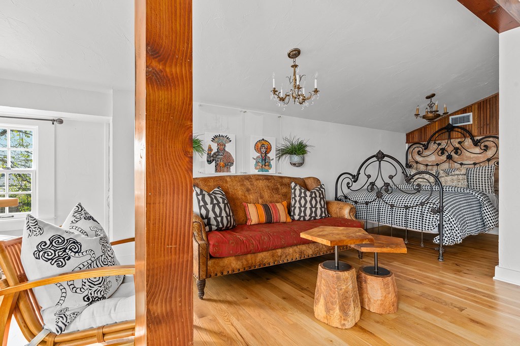 271 Smokehouse Road Fredericksburg, TX 78624 - Photo 37 of 100