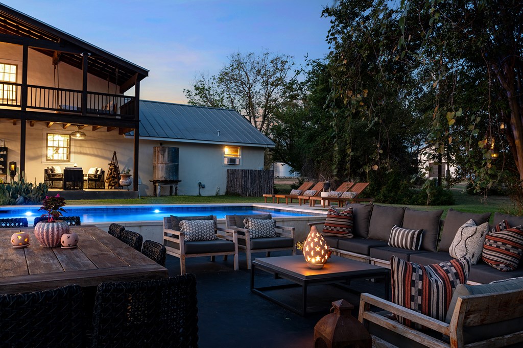 271 Smokehouse Road Fredericksburg, TX 78624 - Photo 53 of 100