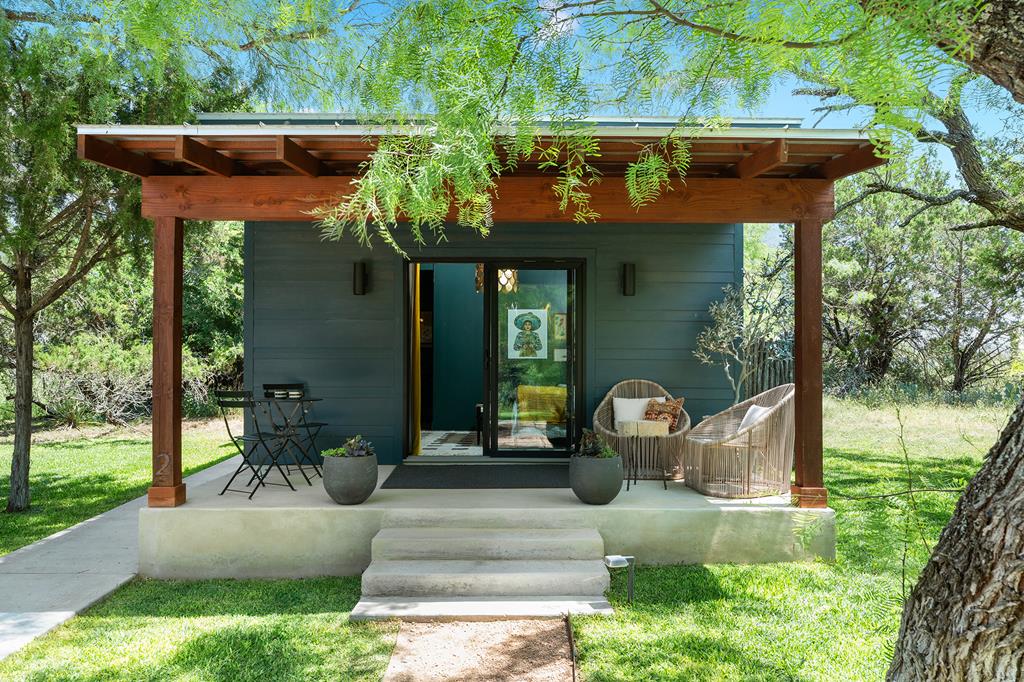 271 Smokehouse Road Fredericksburg, TX 78624 - Photo 65 of 100