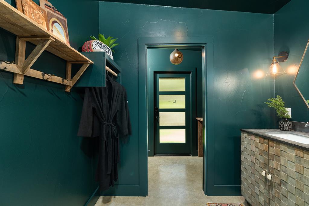 271 Smokehouse Road Fredericksburg, TX 78624 - Photo 66 of 100