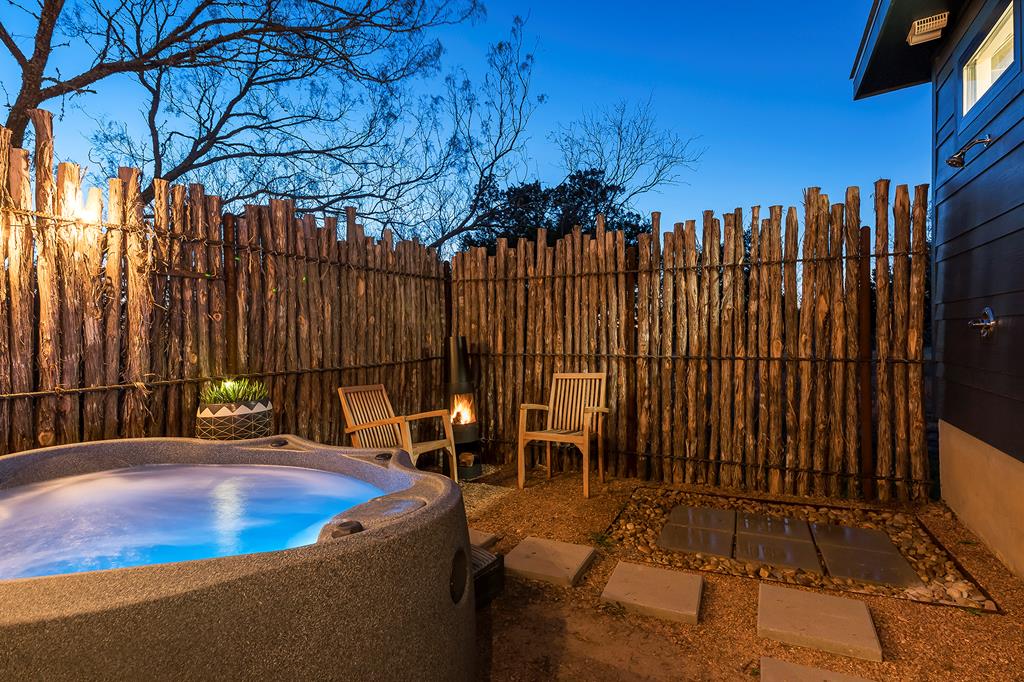 271 Smokehouse Road Fredericksburg, TX 78624 - Photo 77 of 100