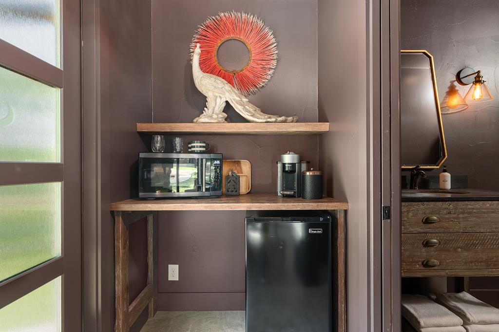 271 Smokehouse Road Fredericksburg, TX 78624 - Photo 81 of 100