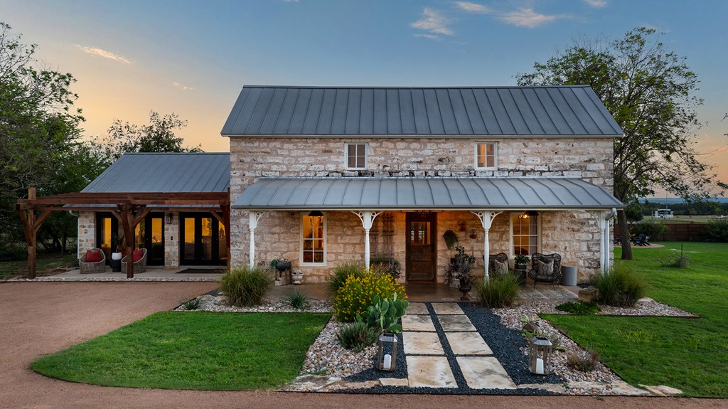 271 Smokehouse Road Fredericksburg, TX 78624 - Photo 95 of 100