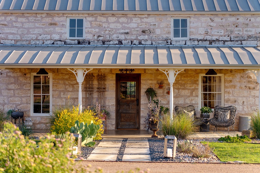 271 Smokehouse Road Fredericksburg, TX 78624 - Photo 97 of 100