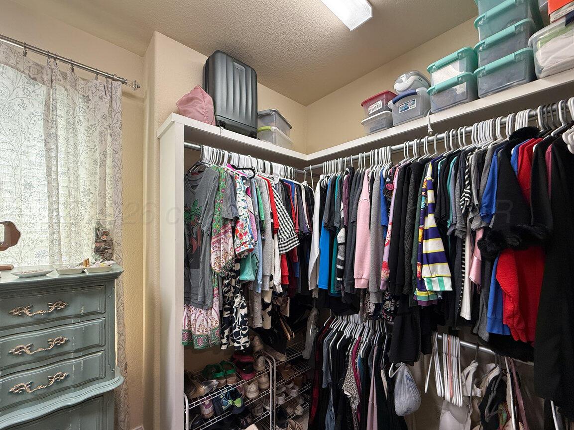 7410 Rochester Drive Amarillo, TX 79118 - Photo 29 of 60 Primary Closet