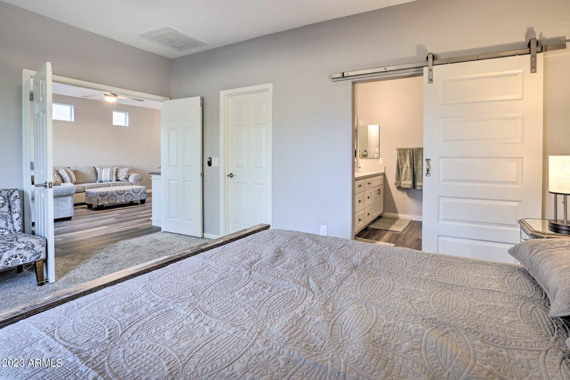 516 West Harwell Road Phoenix, AZ 85041 - Photo 13 of 26 f7zqn5ff