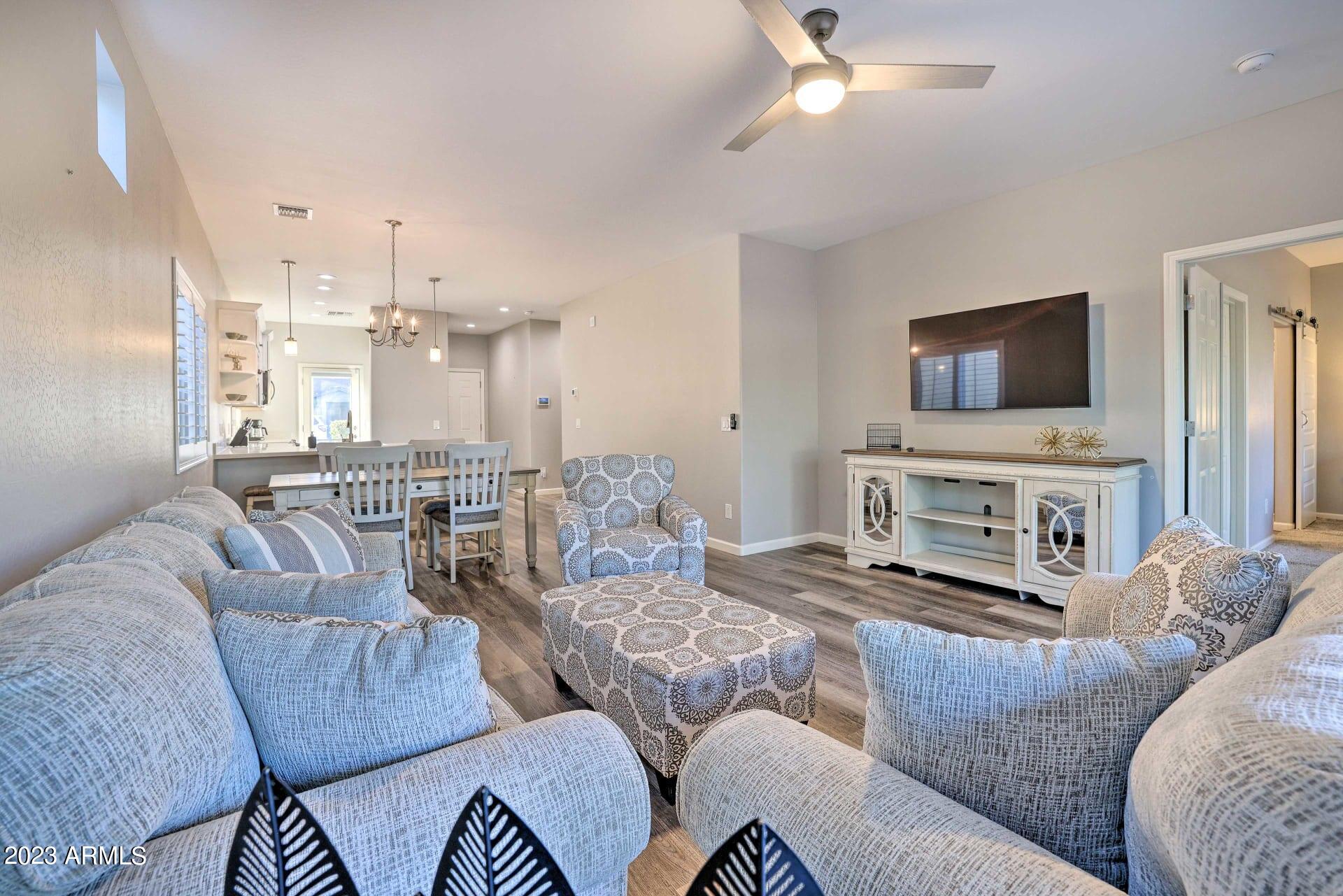 516 West Harwell Road Phoenix, AZ 85041 - Photo 6 of 26 4hyhkn1e
