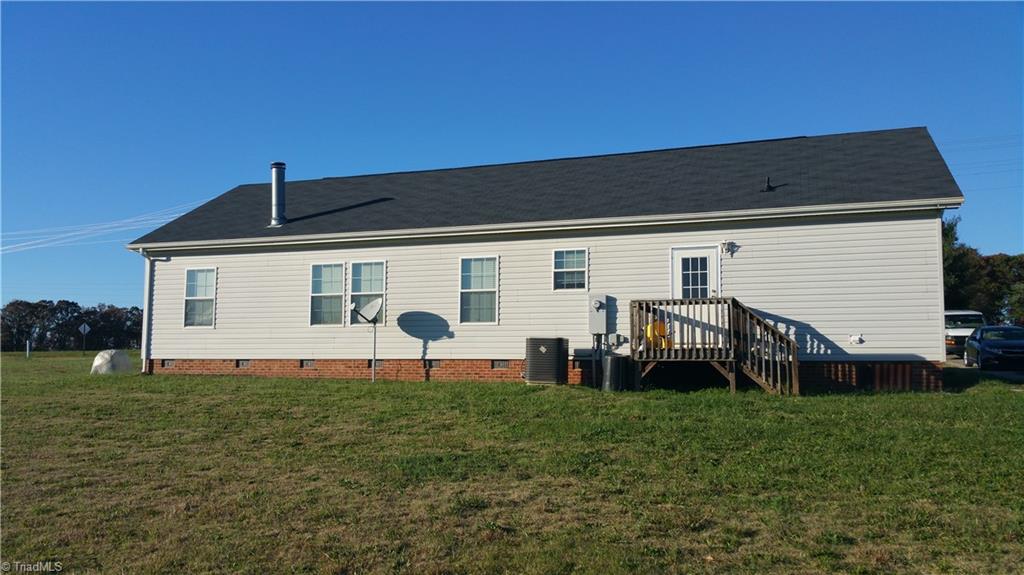 408 Eaton Road Mocksville, NC 27028 - Photo 2 of 11 Gallery Image 2