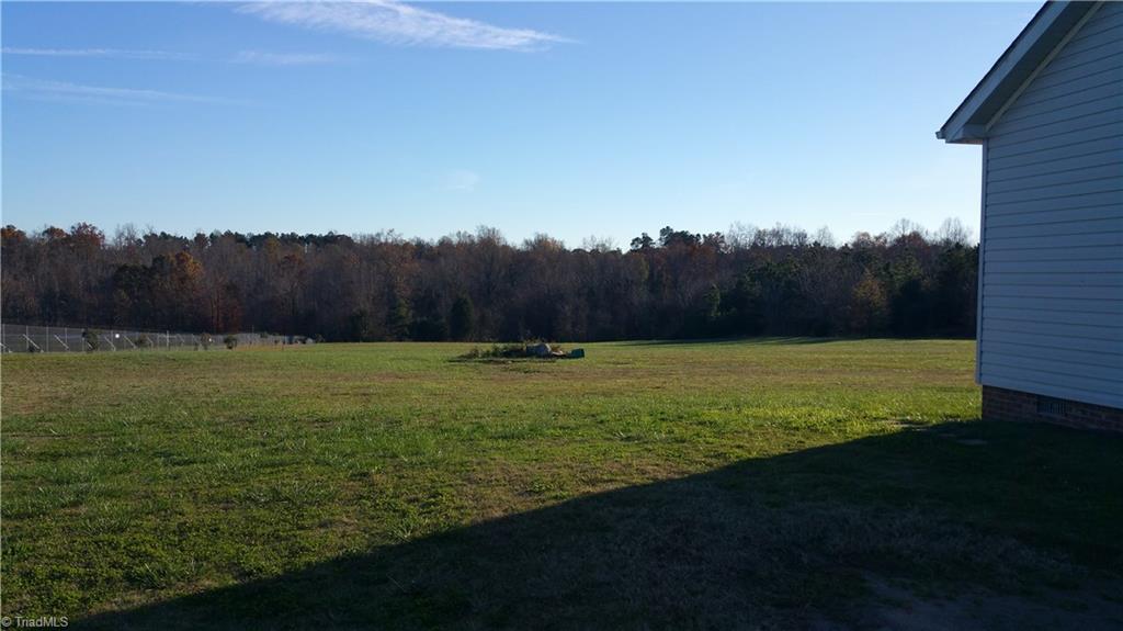 408 Eaton Road Mocksville, NC 27028 - Photo 3 of 11 Gallery Image 3