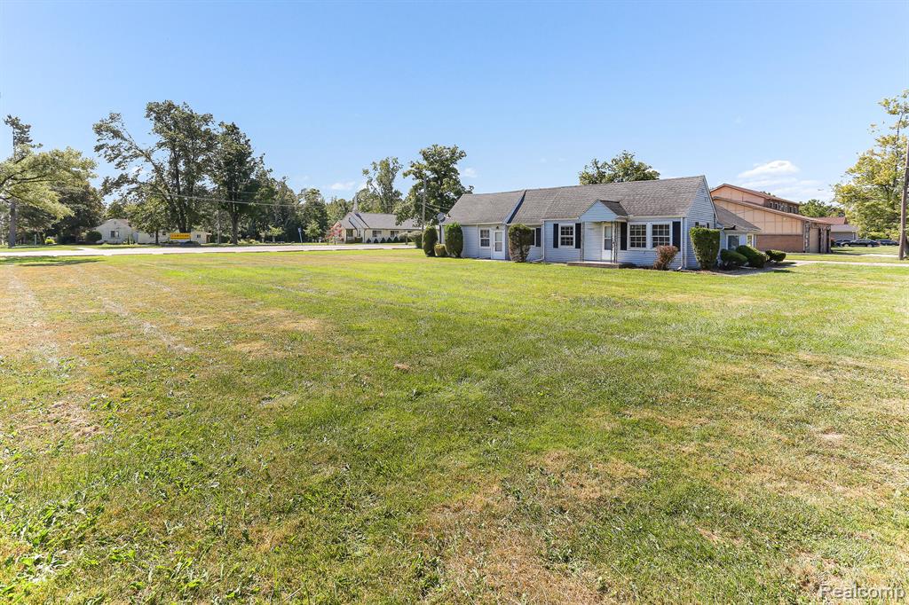 23863 Middlebelt Road Farmington Hills, MI 48336 - Photo 20 of 22