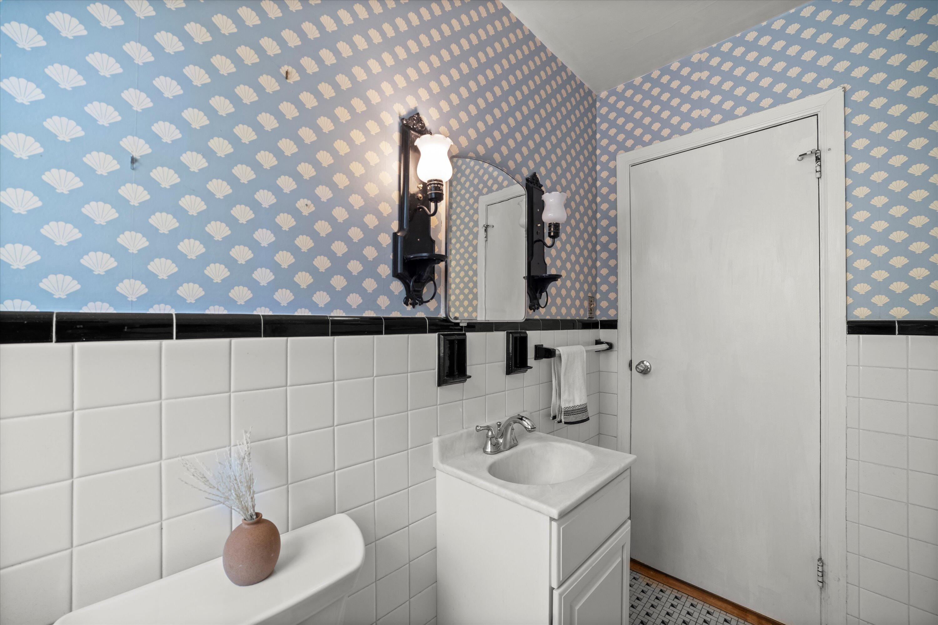 208 North Maple Terrace Oconomowoc, WI 53066 - Photo 15 of 50 Half Bath Main LVL