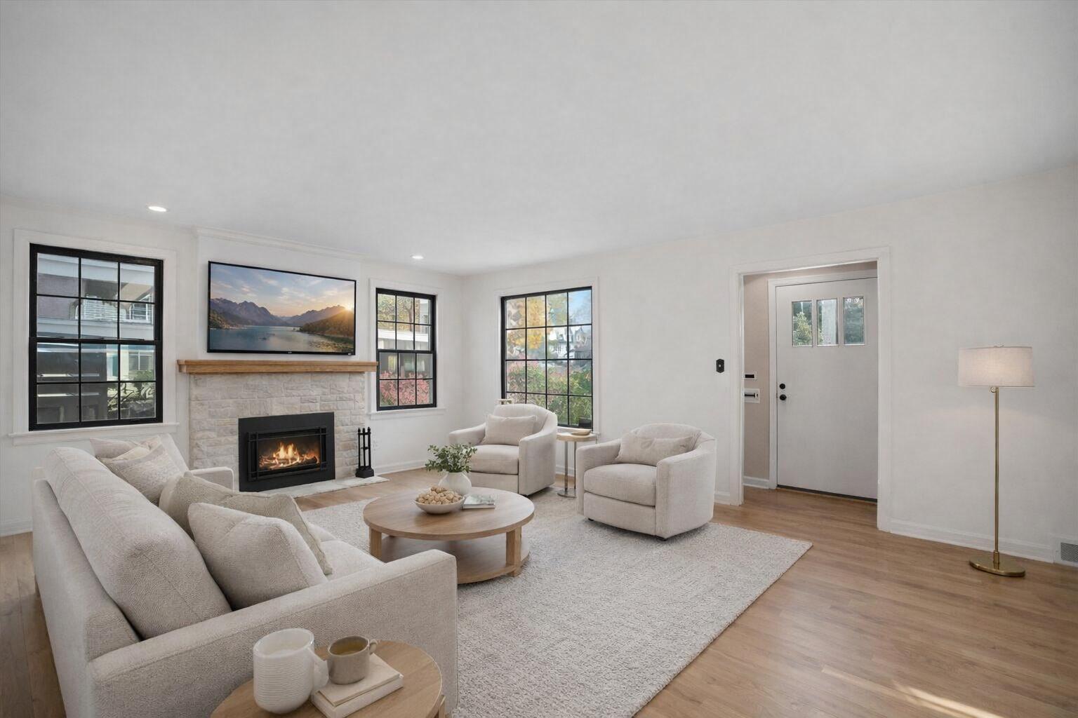 208 North Maple Terrace Oconomowoc, WI 53066 - Photo 6 of 50 Virtually Staged