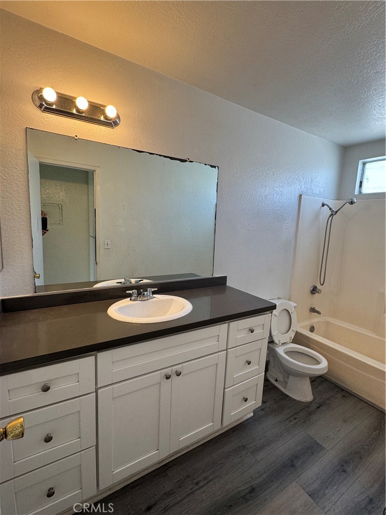 3751 Harvill Lane Riverside, CA 92503 - Photo 8 of 11