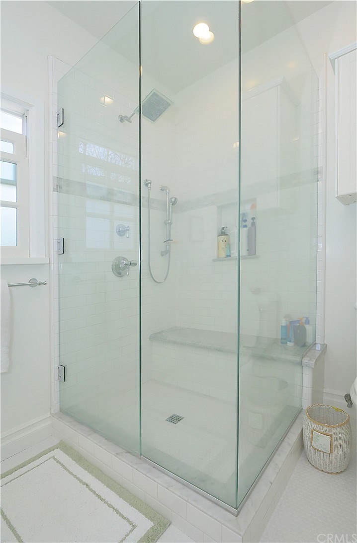 1201 Vía Gabriel Palos Verdes Estates, CA 90274 - Photo 15 of 33 Master Shower