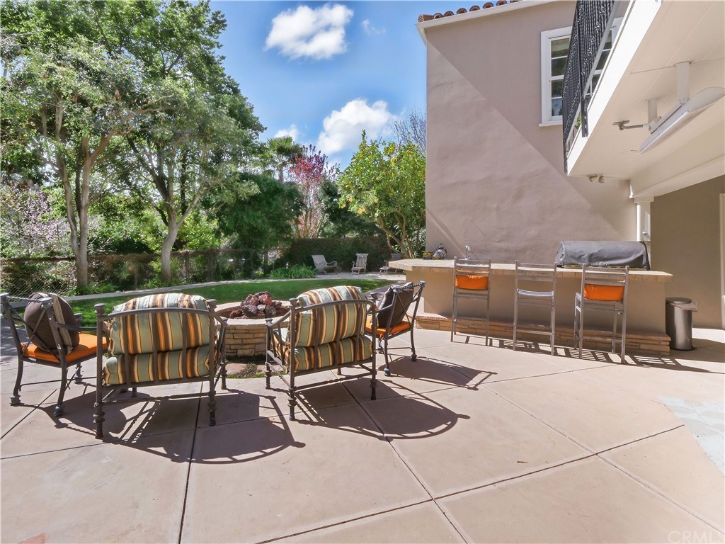 1201 Vía Gabriel Palos Verdes Estates, CA 90274 - Photo 22 of 33 Fire Pit/Barbeque