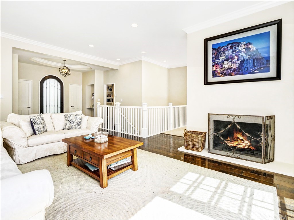 1201 Vía Gabriel Palos Verdes Estates, CA 90274 - Photo 4 of 33 Living Room