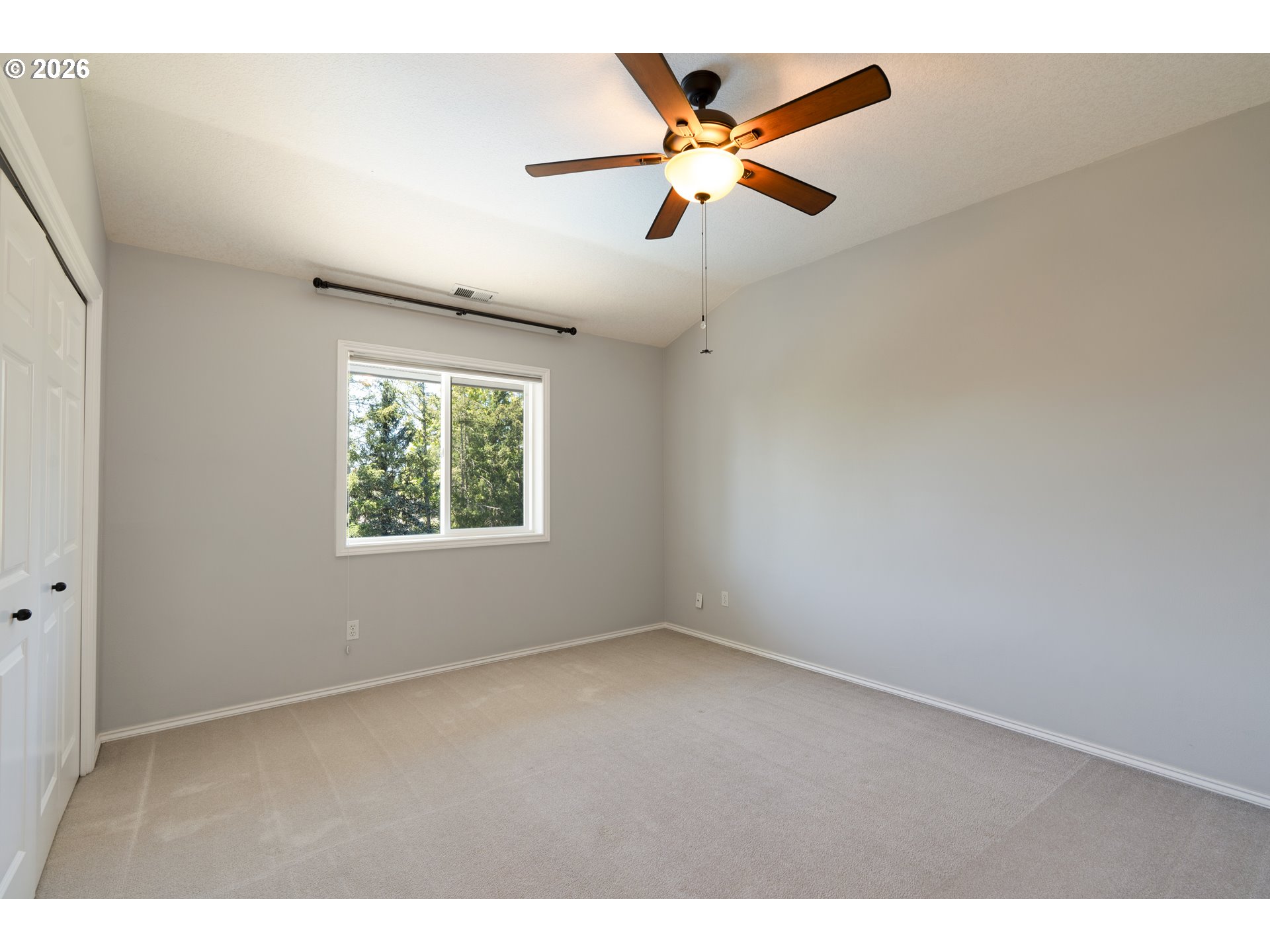 15686 Southwest Pleasantview Court Portland, OR 97224 - Photo 28 of 40