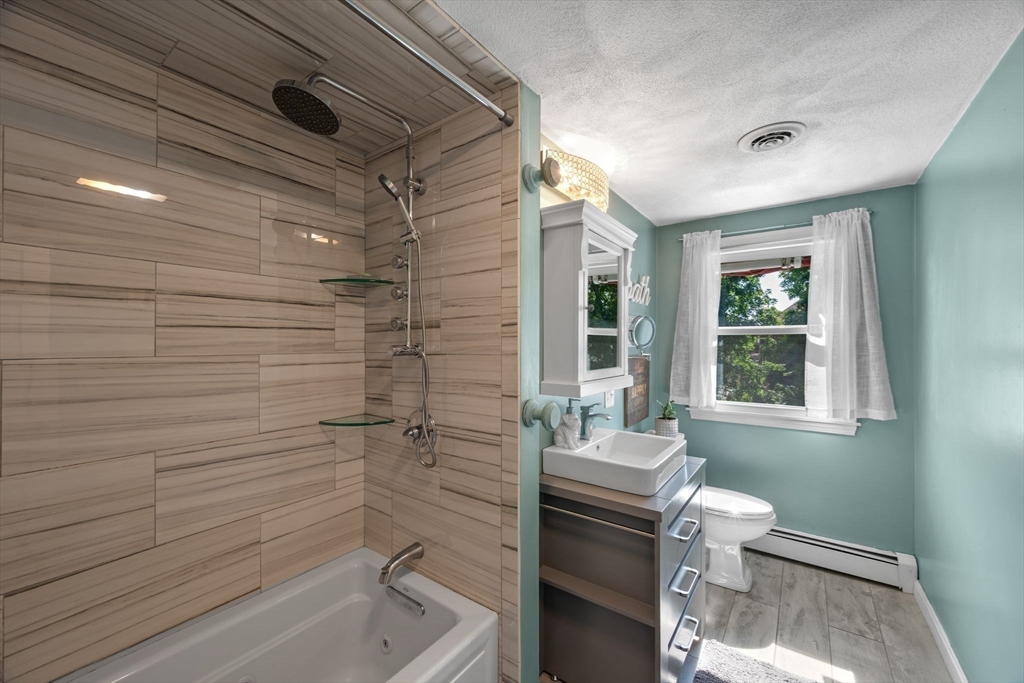 21 Border Road Reading, MA 01867 - Photo 17 of 42 Gallery Image 17