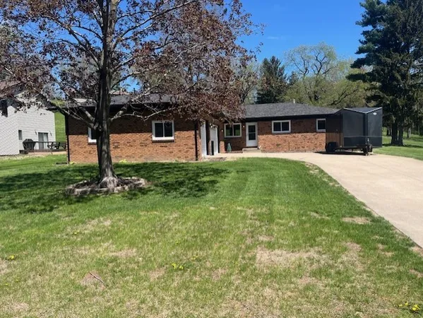 $435,000 | 4065 Pinebrook Lane, Bettendorf, IA 52722