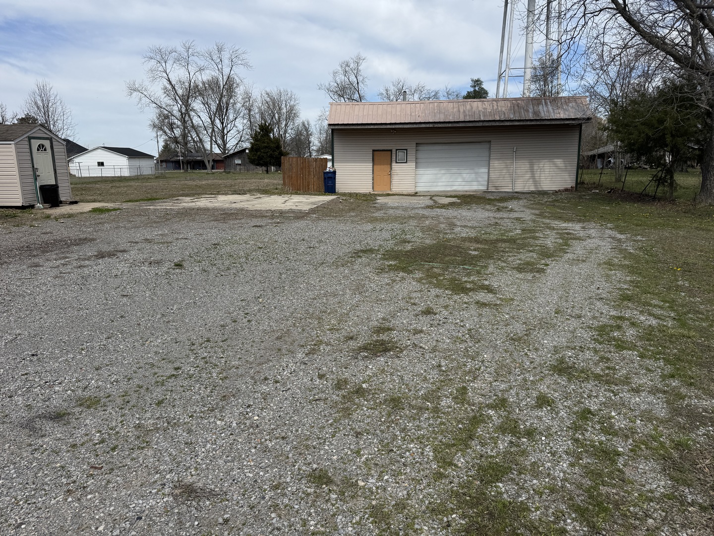 303 West Main Street Ewing, IL 62836 - Photo 22 of 23