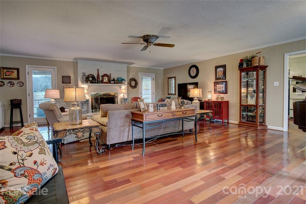 2136 Windemere Road Rock Hill, SC 29732 - Photo 3 of 41 Gallery Image 3