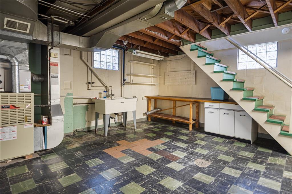 1580 Anderson Road Pittsburgh, PA 15209 - Photo 23 of 35 Gallery Image 23