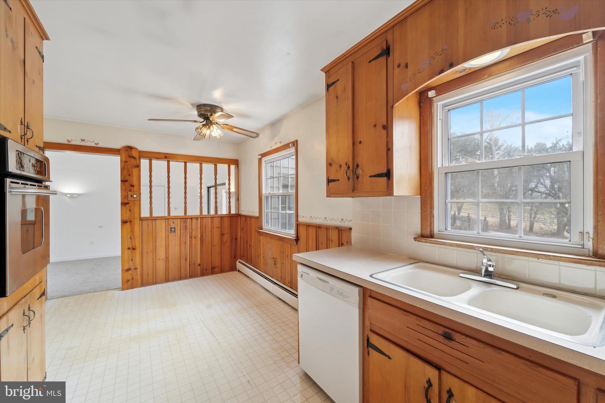 108 Grandview Road Downingtown, PA 19335 - Photo 13 of 27 Kitchen