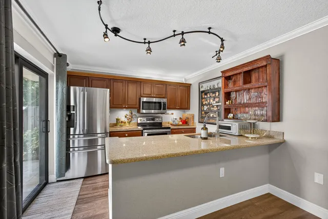 $2,200 | 4511 45th Way, West Palm Beach, FL 33407