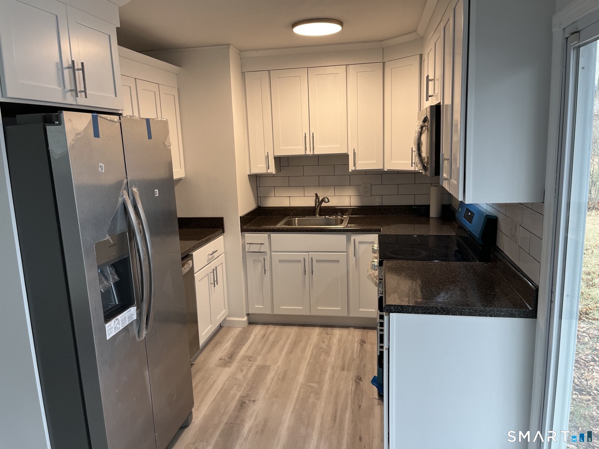 31 Hardwood Road Plainville, CT 06062 - Photo 6 of 9